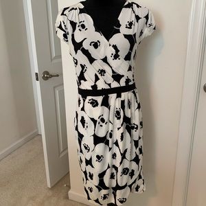 New York & Company Black/White Stretch Dress (L)